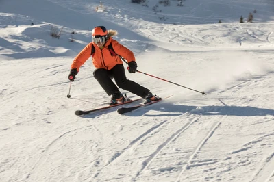 woman skiing